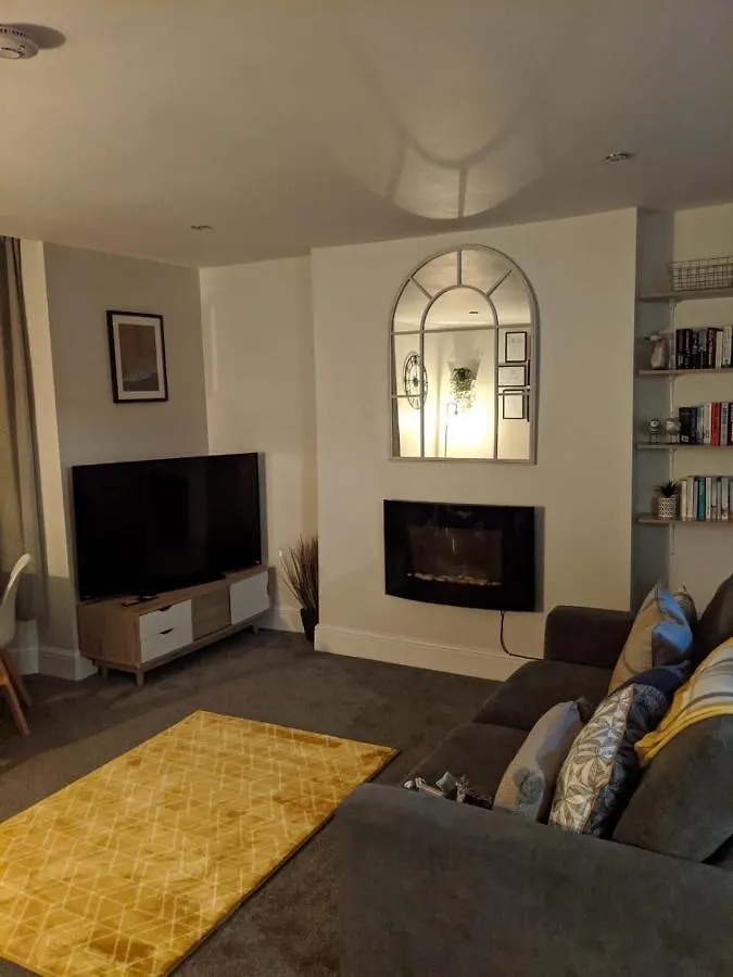 Sandalwood Apartment - Saltburn By The Sea 0*, Saltburn-by-the-Sea
