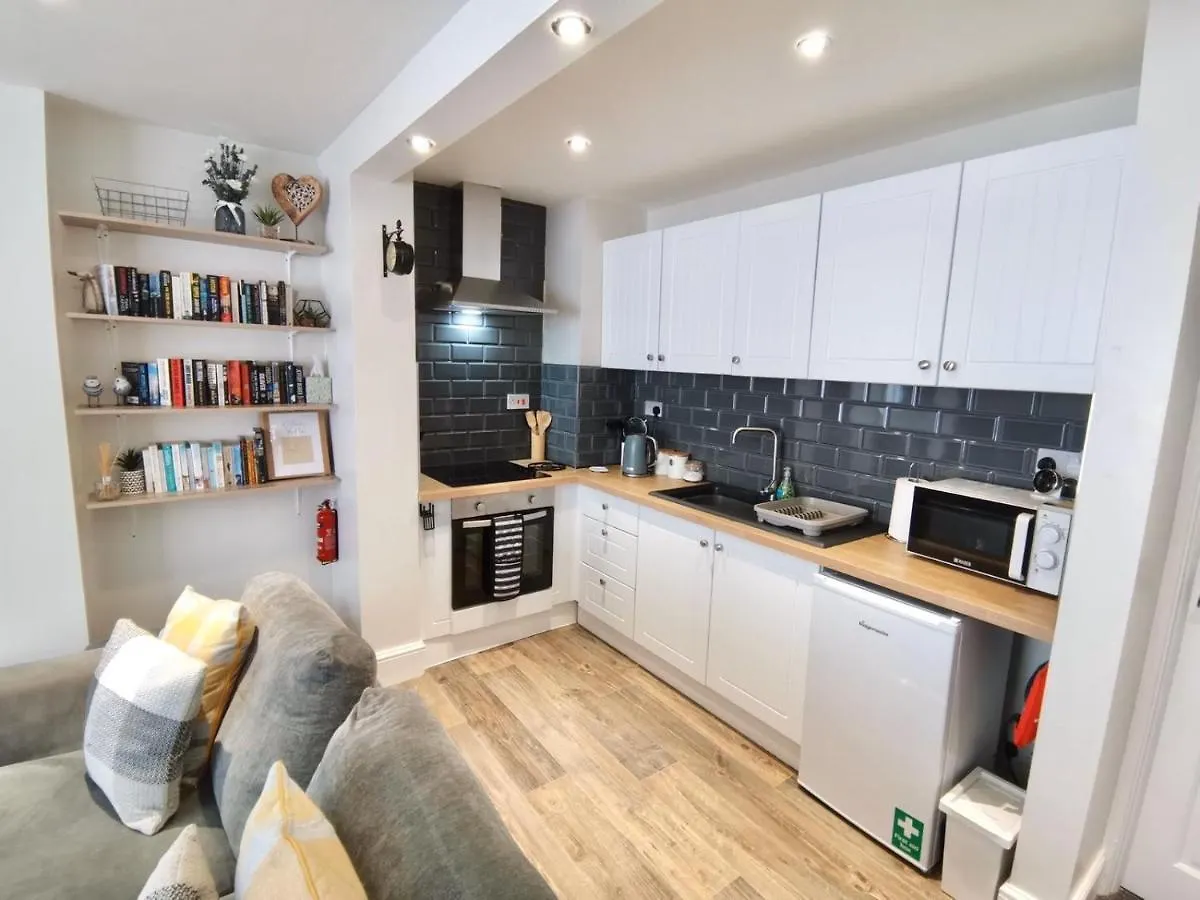 Sandalwood Apartment - Saltburn By The Sea  Saltburn-by-the-Sea